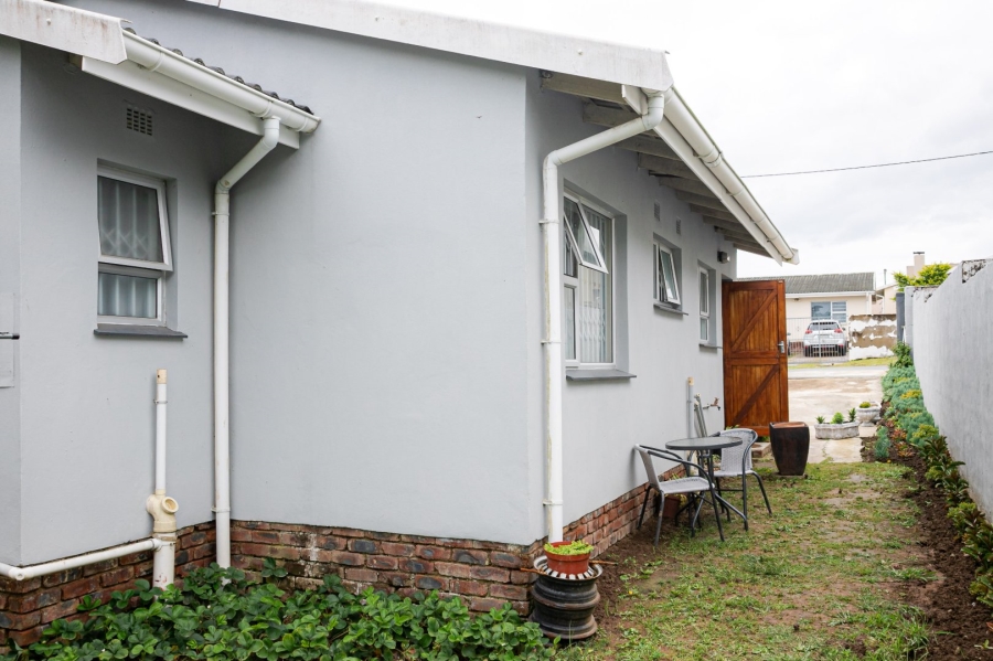 2 Bedroom Property for Sale in Haven Hills Eastern Cape